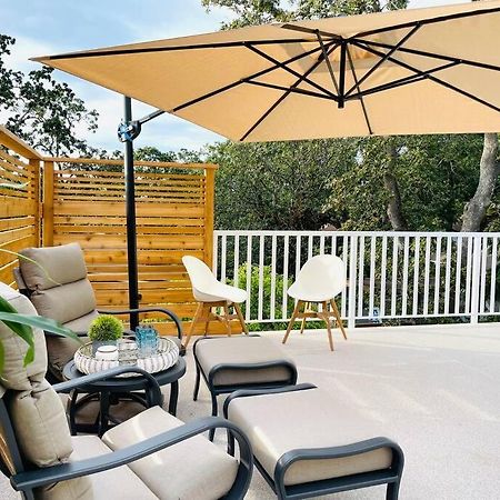 Stylish Cozy One Bedroom Studio With Free Parking Victoria Luaran gambar